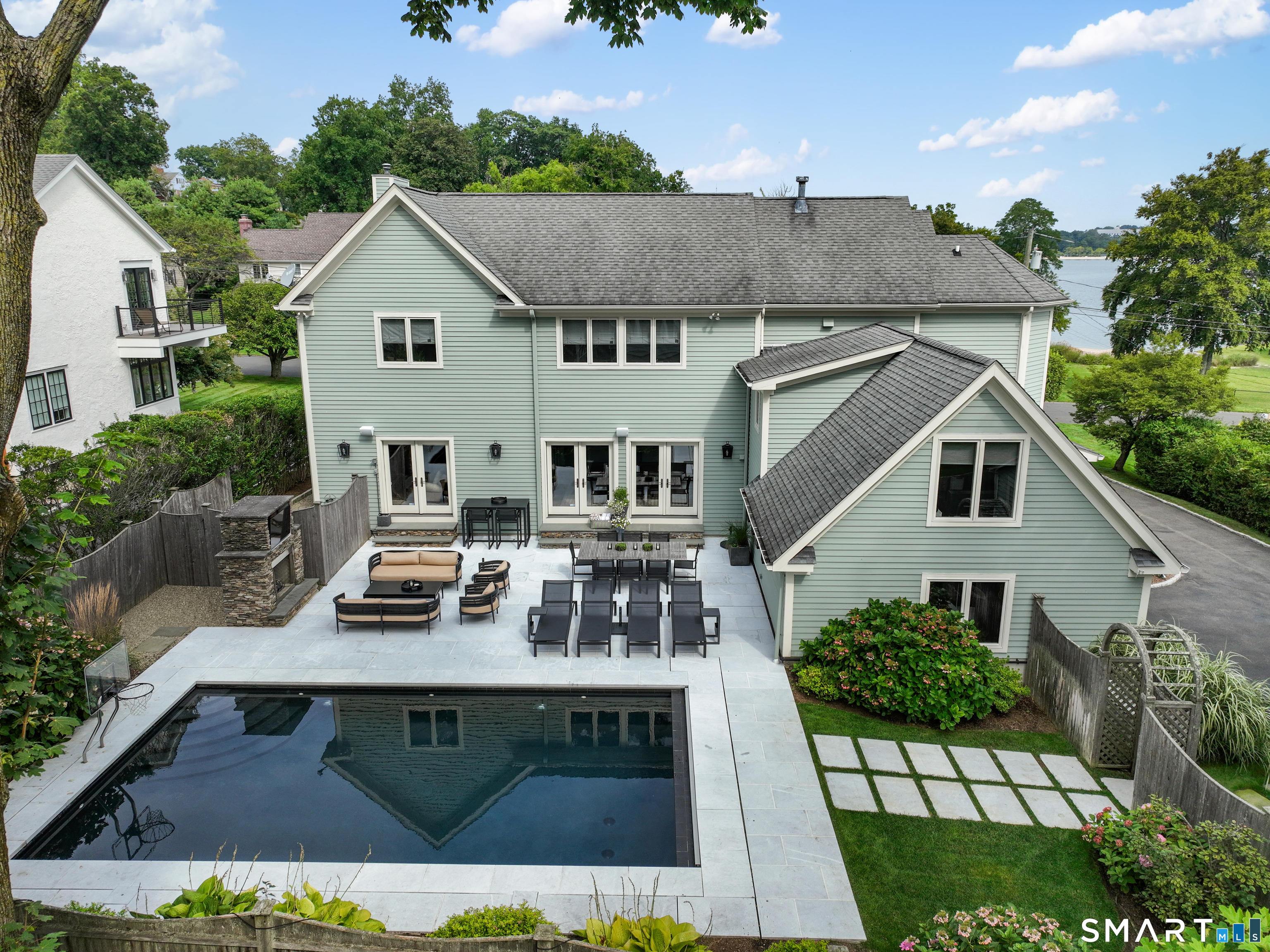 19 Sea Beach Drive Stamford CT 06902