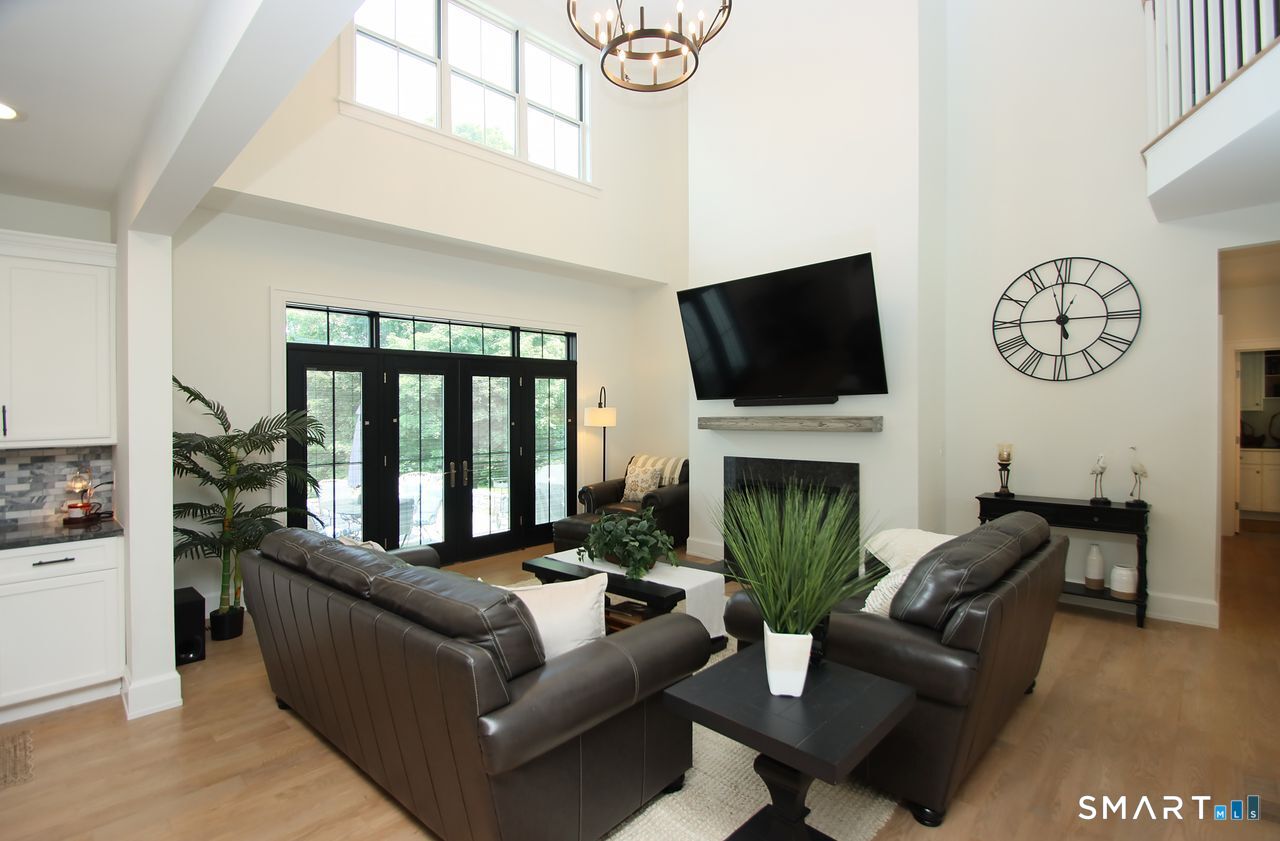 773 West Avon Road Avon CT 06001