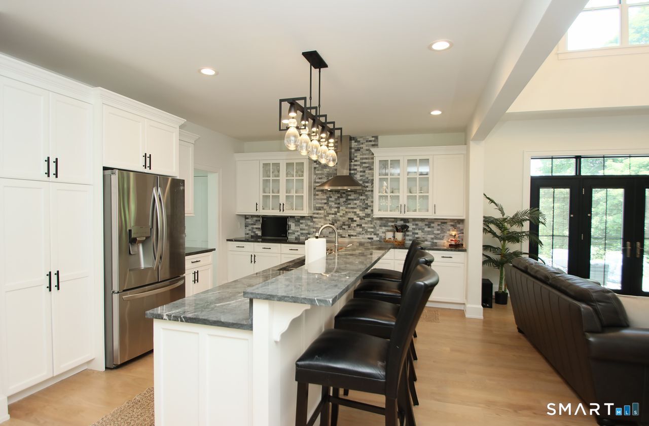 773 West Avon Road Avon CT 06001
