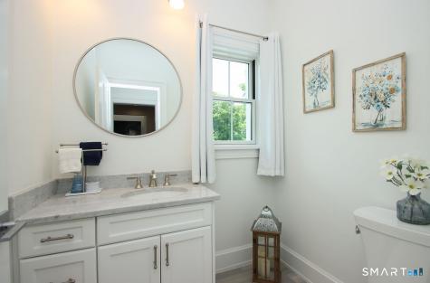 773 West Avon Road Avon CT 06001