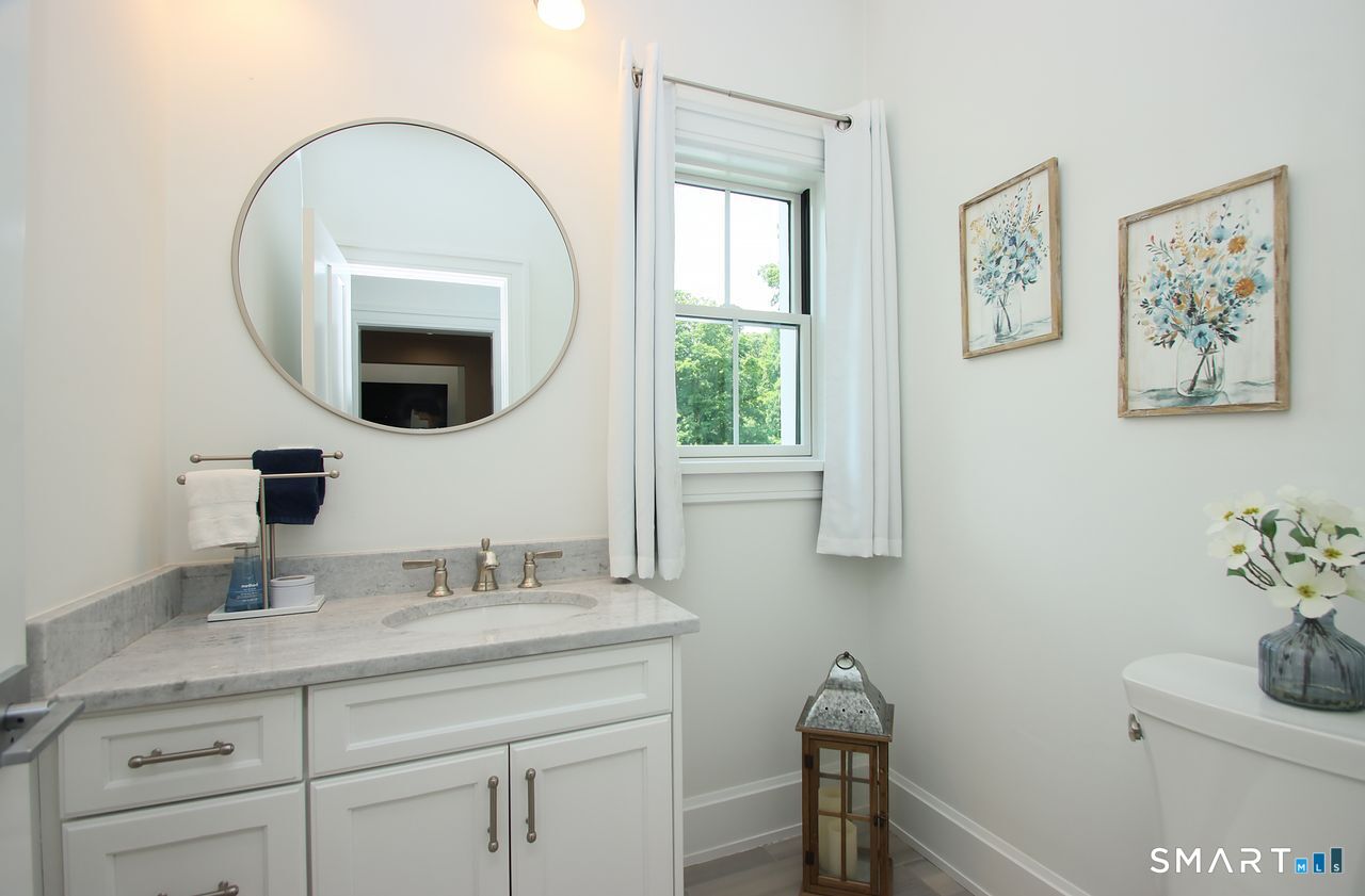 773 West Avon Road Avon CT 06001