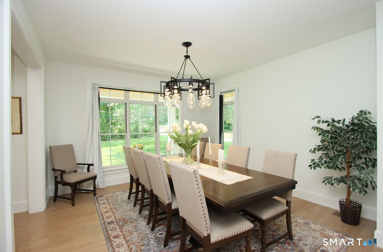 773 West Avon Road Avon CT 06001