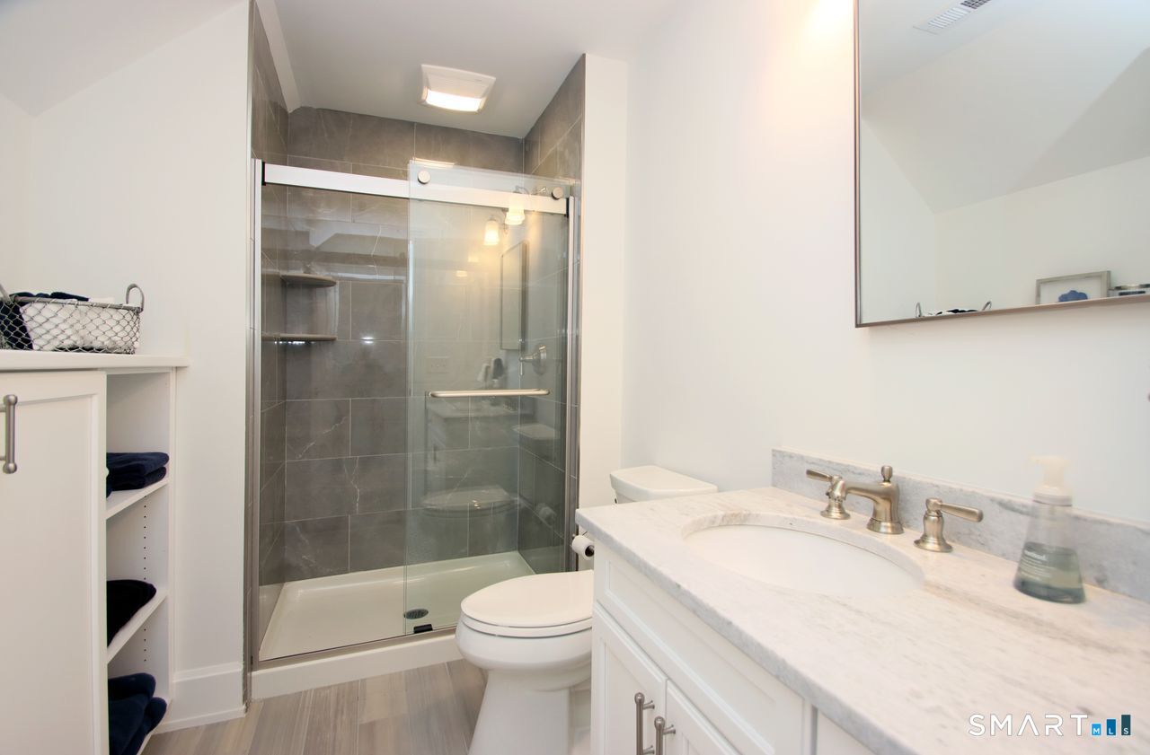 773 West Avon Road Avon CT 06001