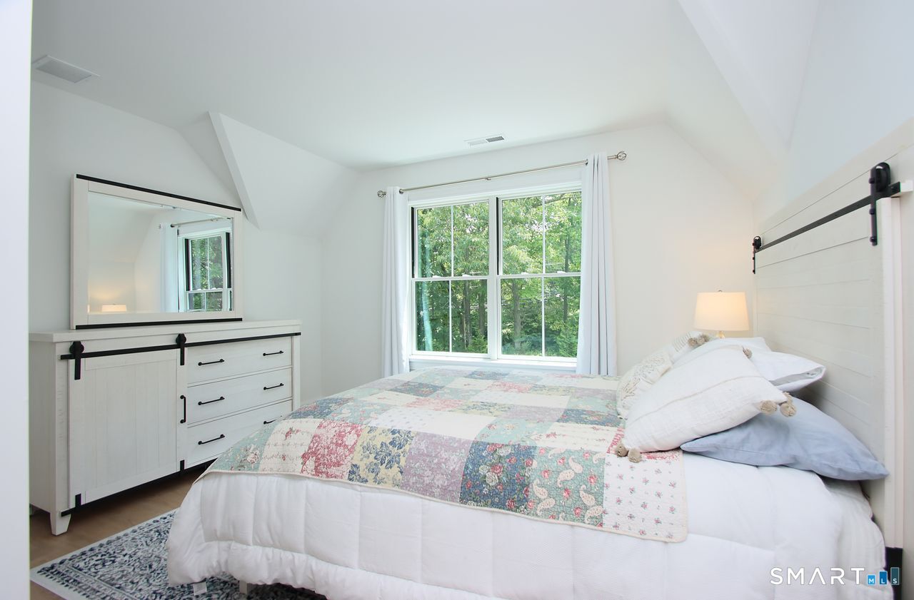 773 West Avon Road Avon CT 06001
