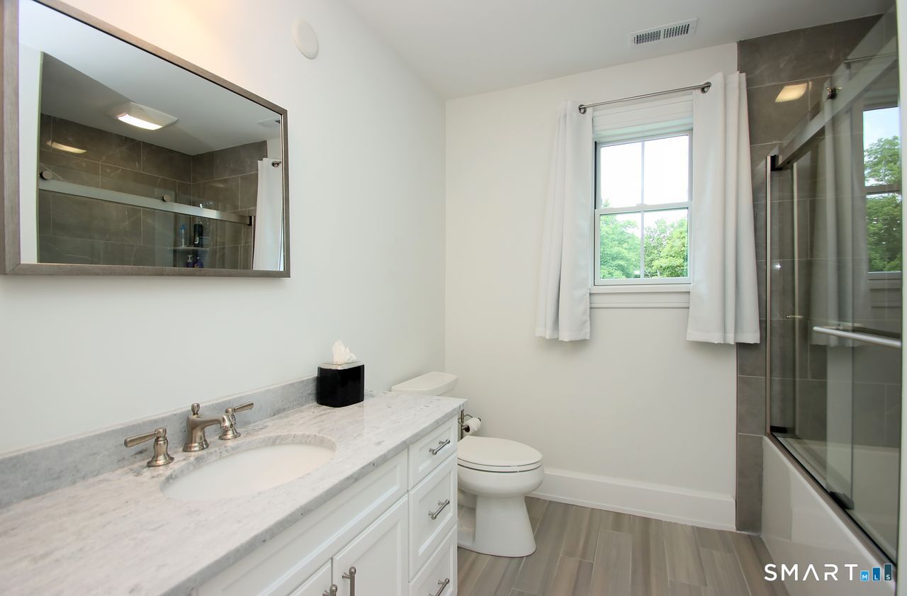 773 West Avon Road Avon CT 06001