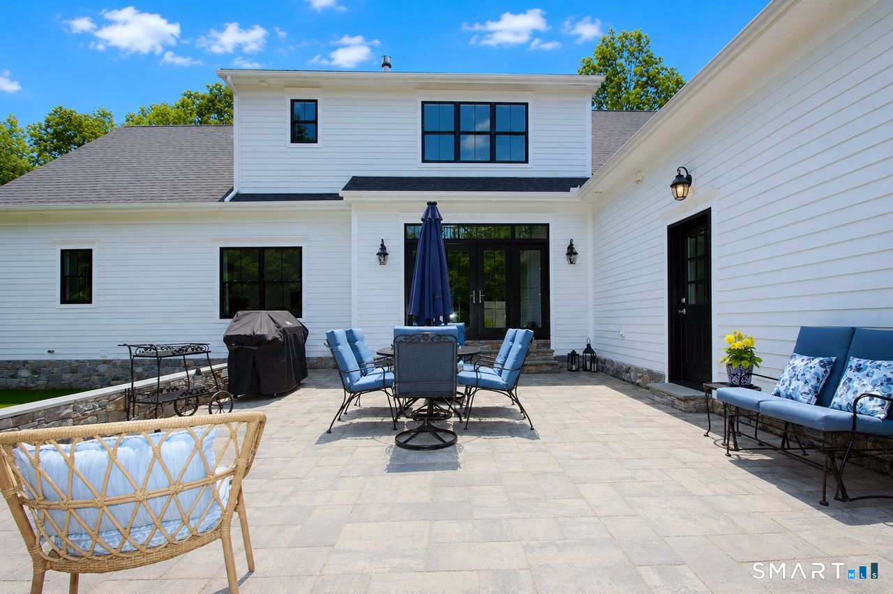 773 West Avon Road Avon CT 06001