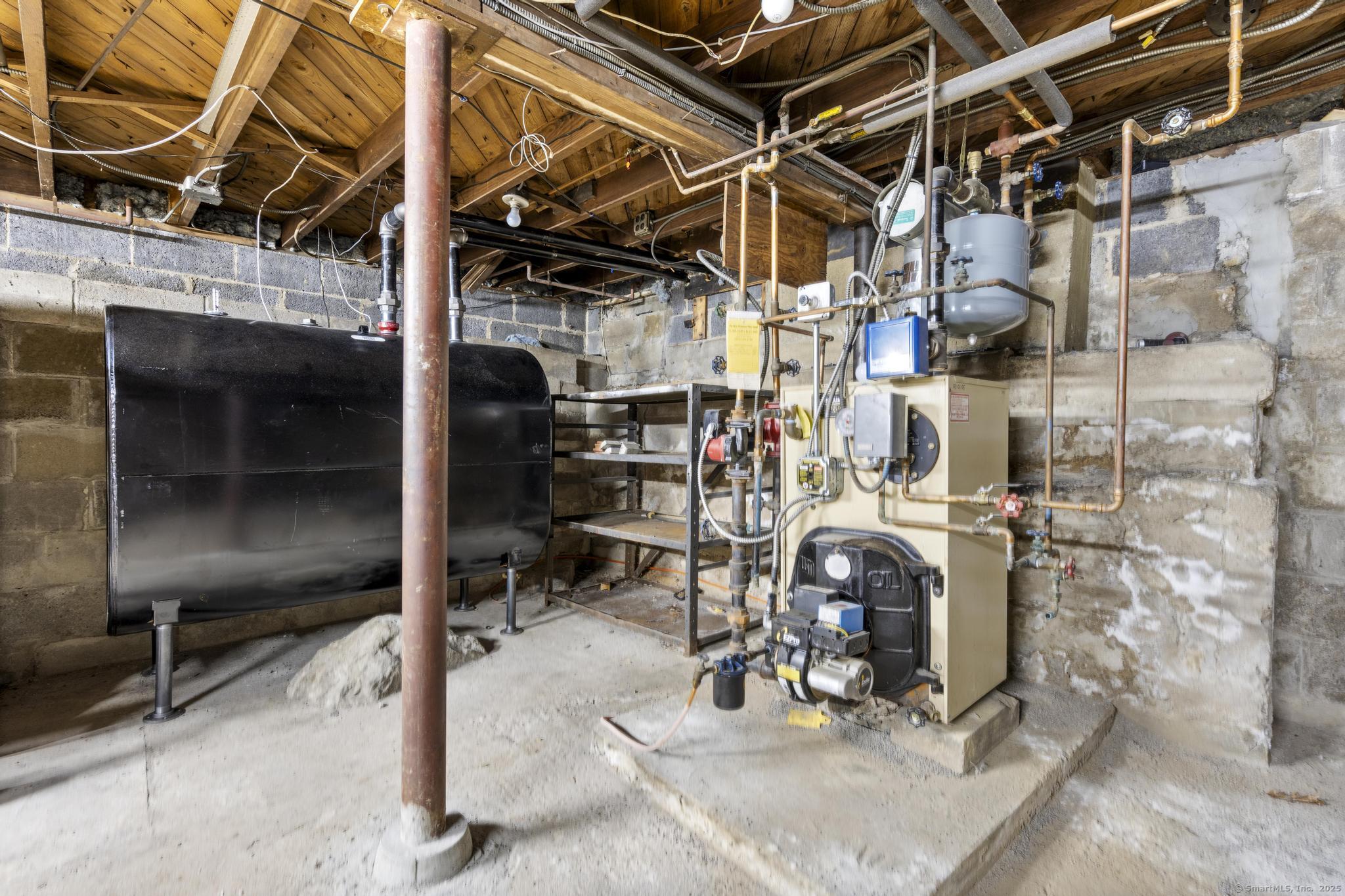 19 West Shore Drive Clinton CT 06413