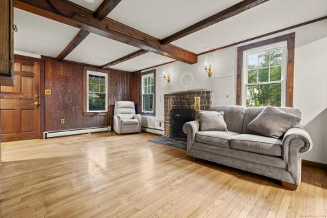 19 West Shore Drive Clinton CT 06413