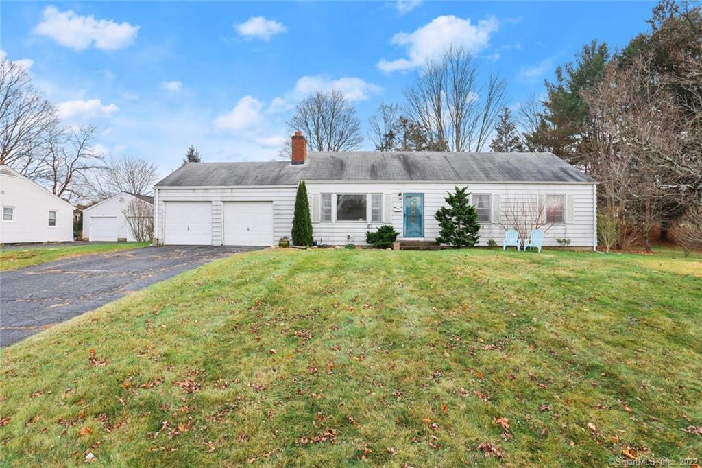 21 Meadowview Drive Trumbull CT 06611