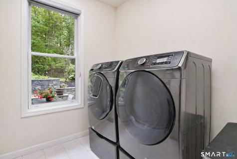 35 Christian Lane Brookfield CT 06804