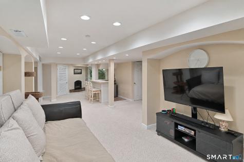 35 Christian Lane Brookfield CT 06804