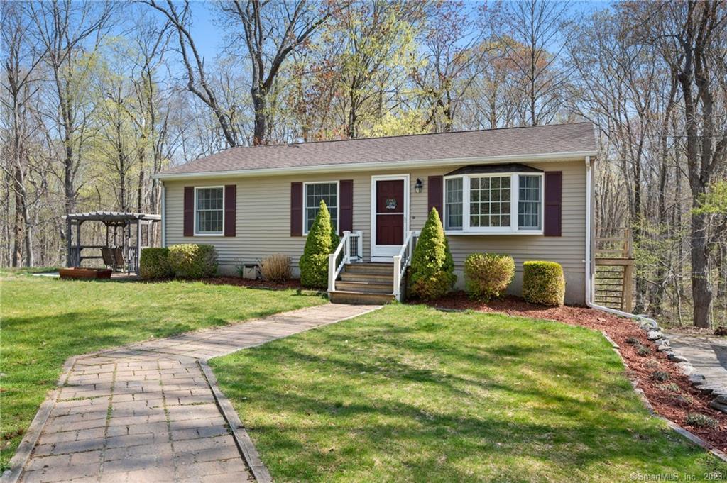 116 New London Road Salem CT 06420