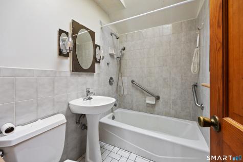 220 Melville Drive Fairfield CT 06825