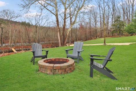 589 Huckleberry Hill Road Avon CT 06001