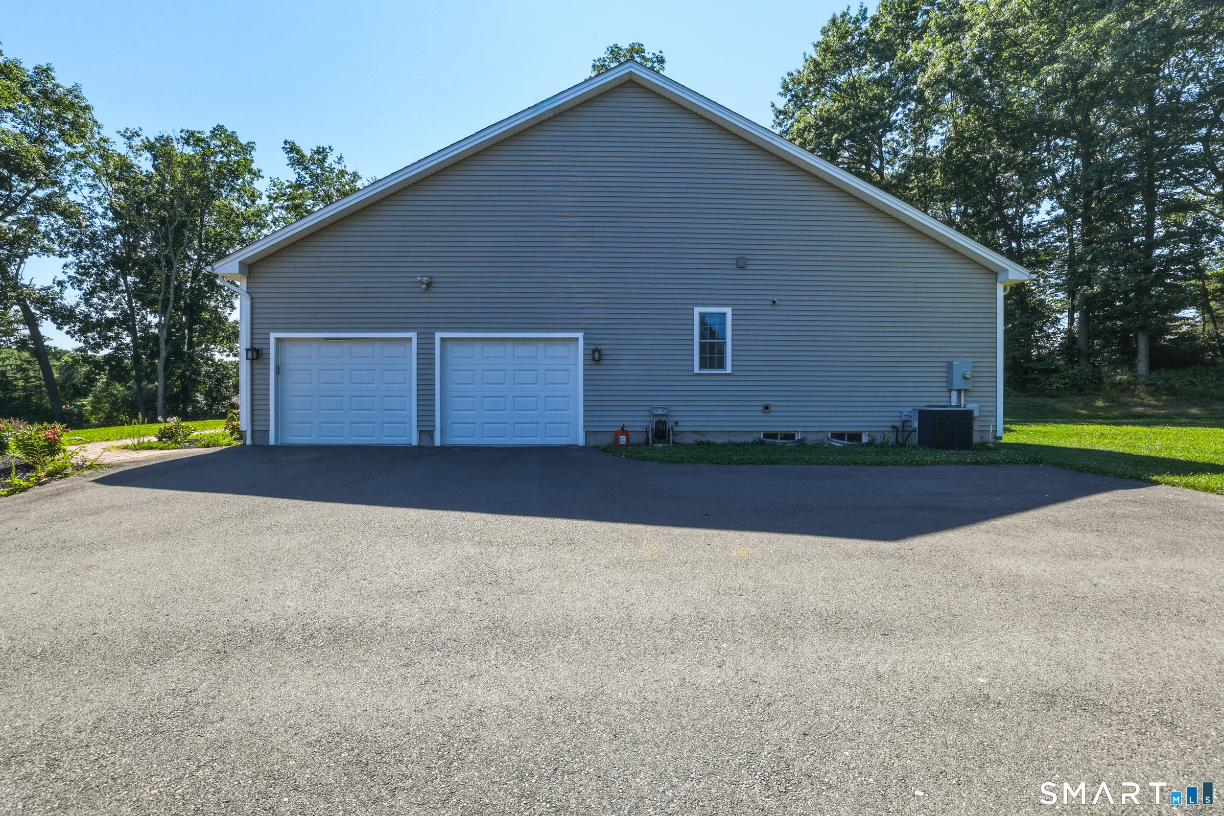 16 Crystal Brook Road Wolcott CT 06716