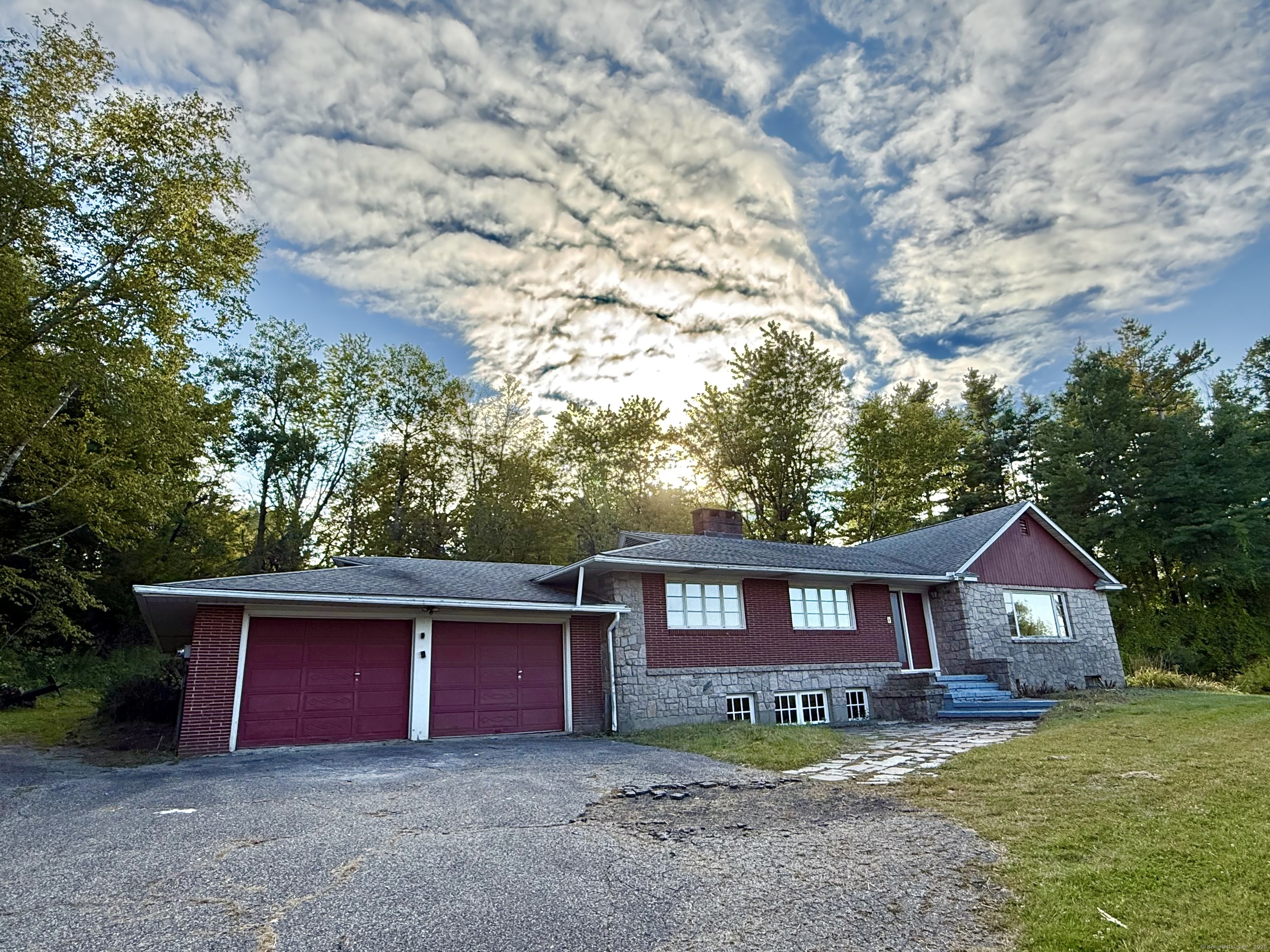 823 North Street Goshen CT 06756