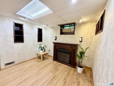 29 Sycamore Way Wallingford CT 06492