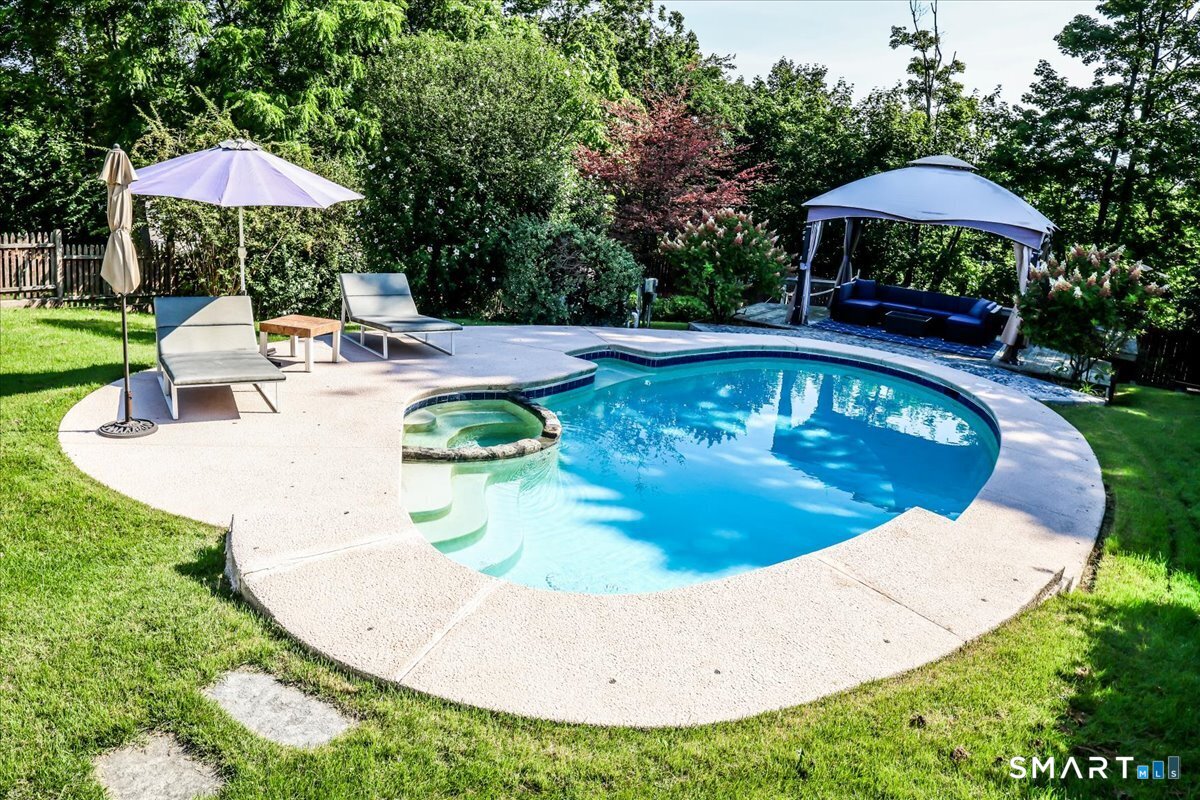 37 Washington Avenue Danbury CT 06810