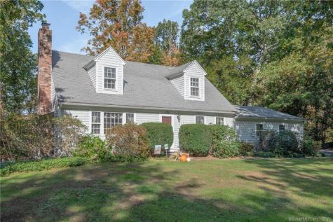 131 Pepper Tree Hill Lane Southbury CT 06488
