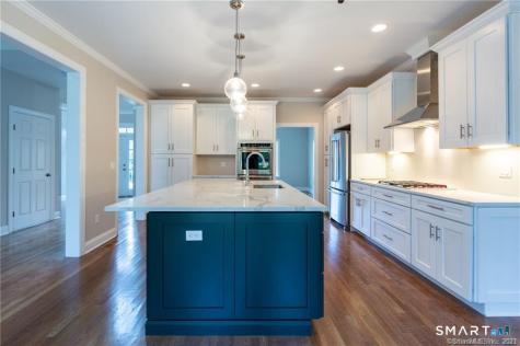 294 Christian Road Middlebury CT 06762