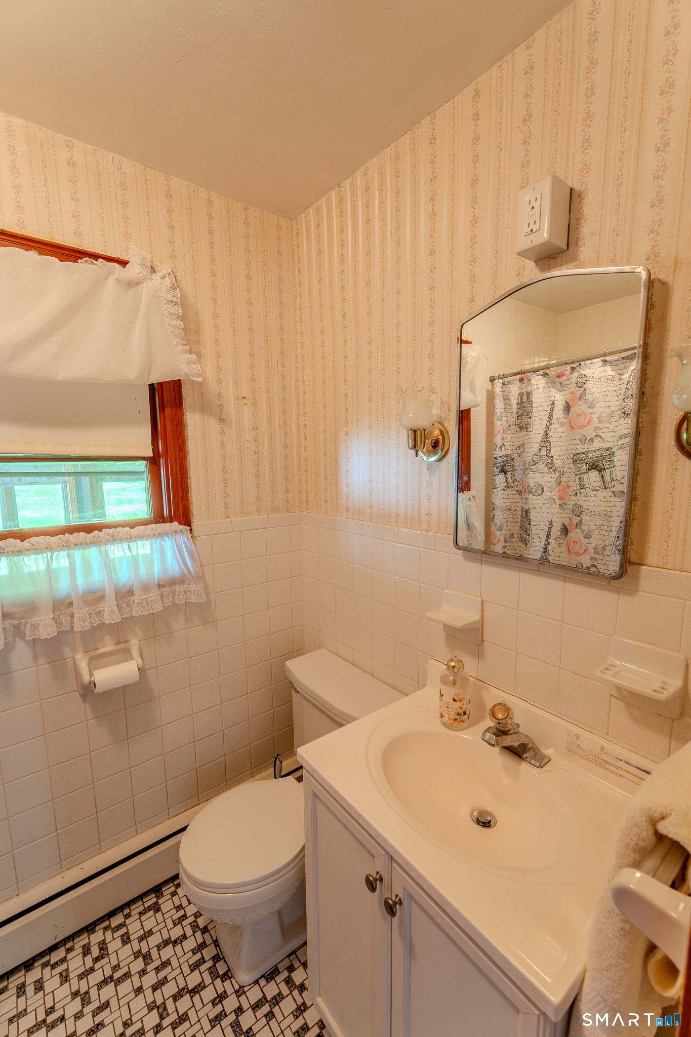 374 Moss Farms Road Cheshire CT 06410
