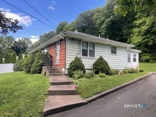 374 Moss Farms Road Cheshire CT 06410