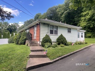 374 Moss Farms Road Cheshire CT 06410