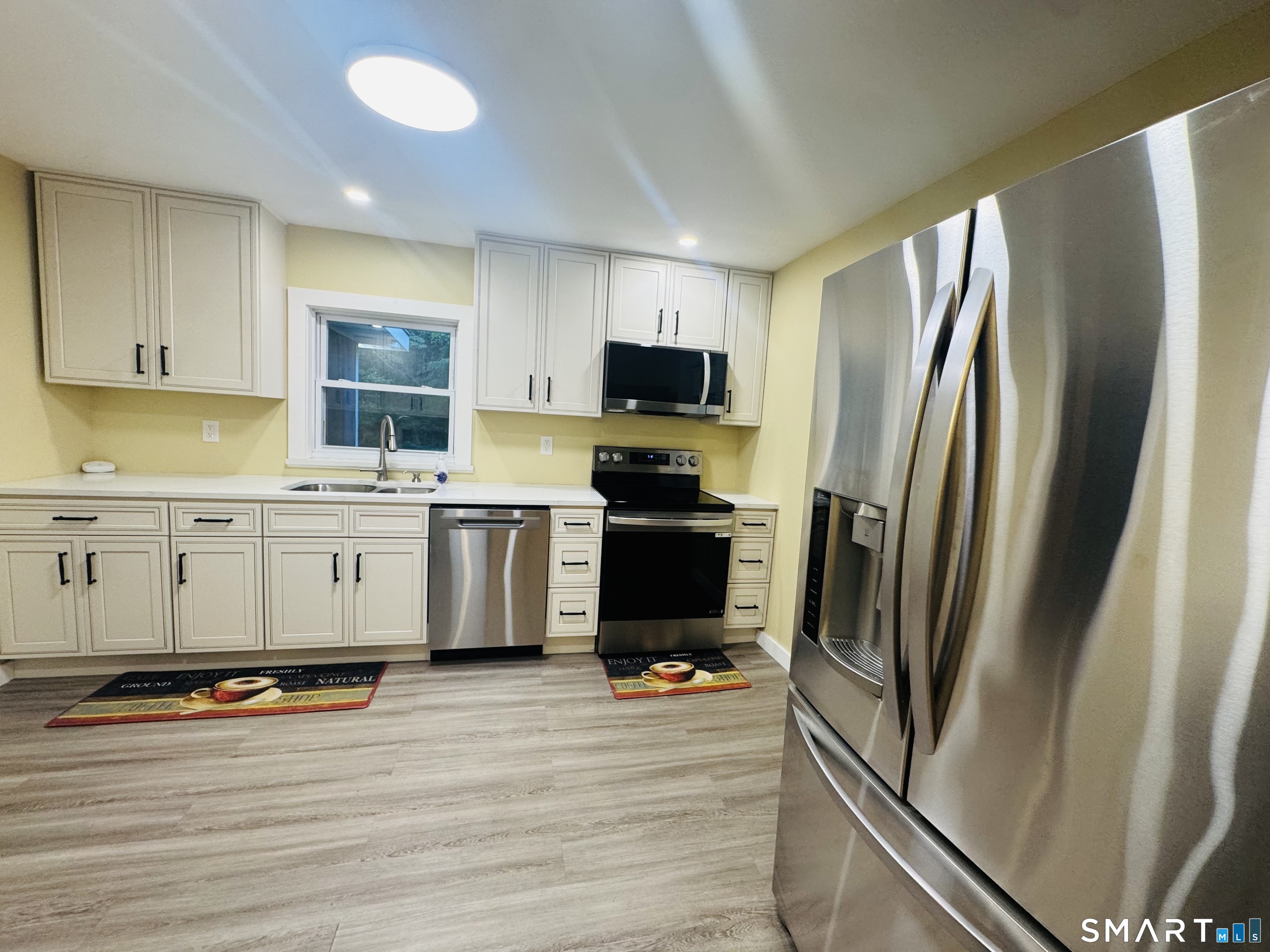 11 Ash Street Putnam CT 06260