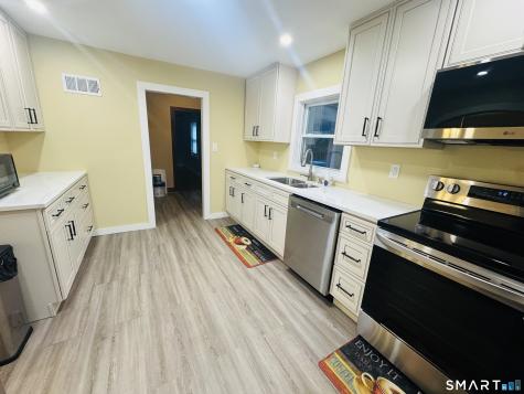 11 Ash Street Putnam CT 06260