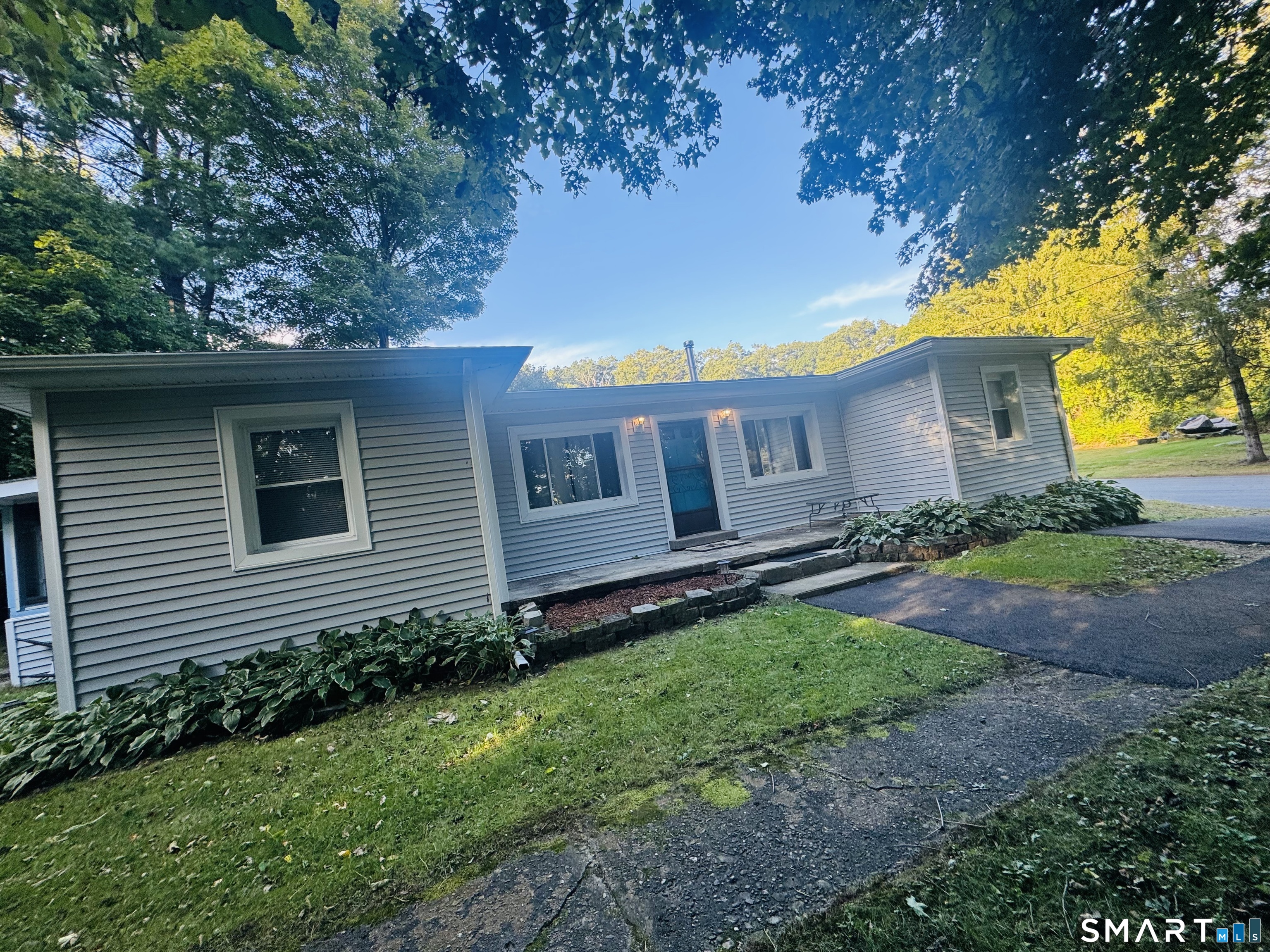 11 Ash Street Putnam CT 06260