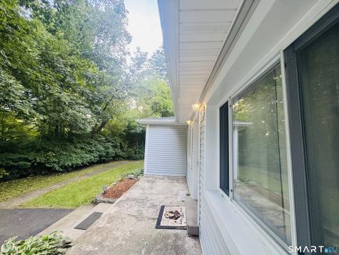 11 Ash Street Putnam CT 06260
