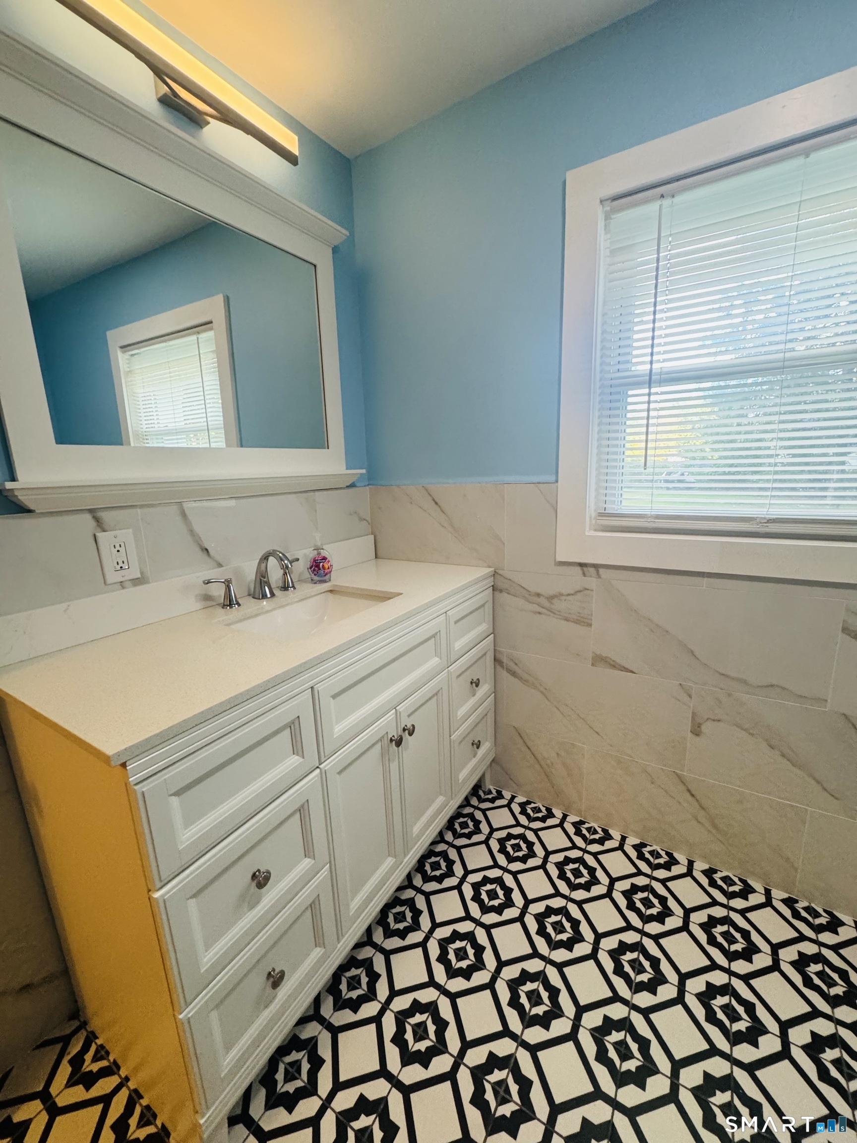 11 Ash Street Putnam CT 06260