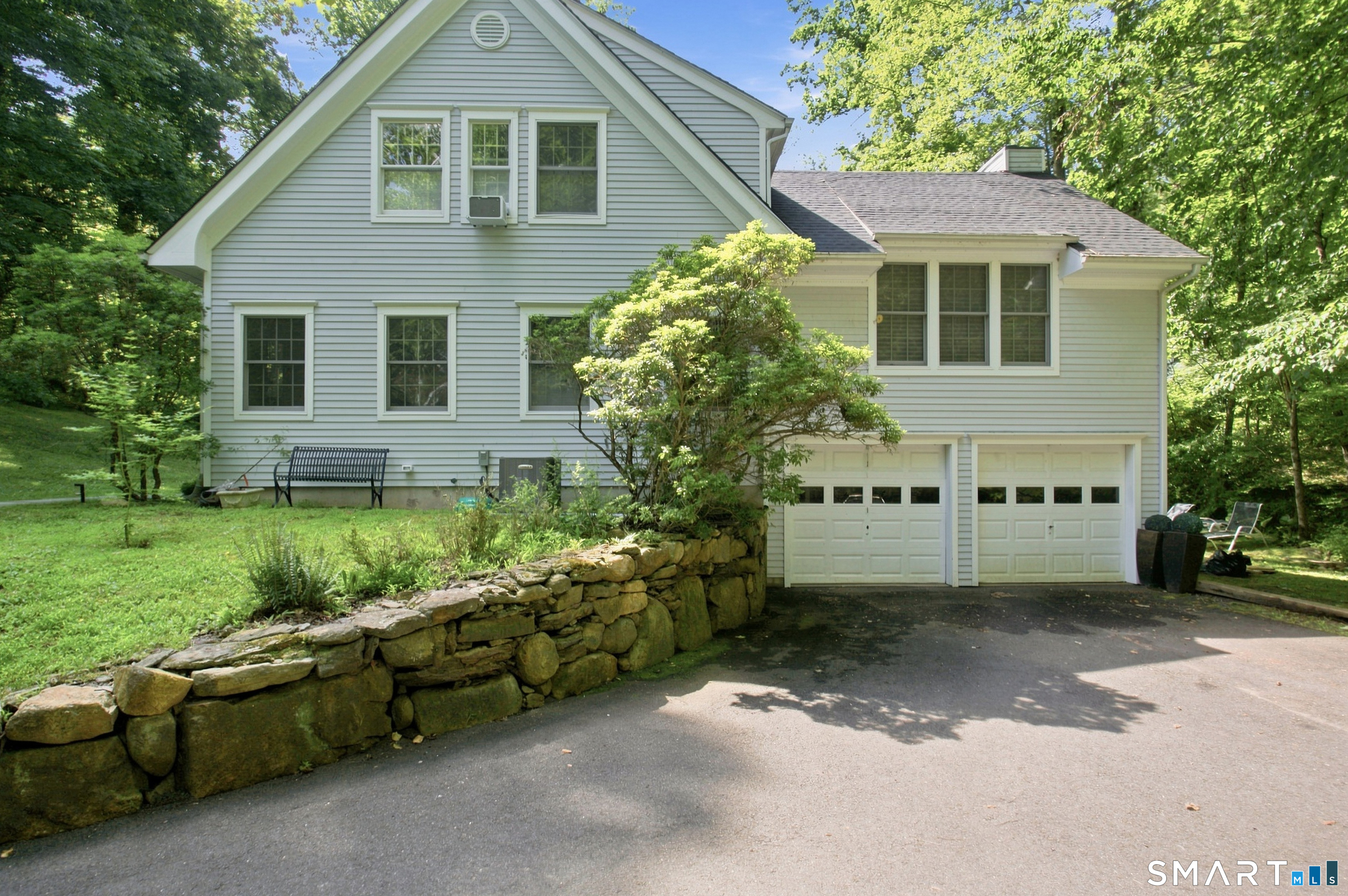 51 Mamanasco Road Ridgefield CT 06877