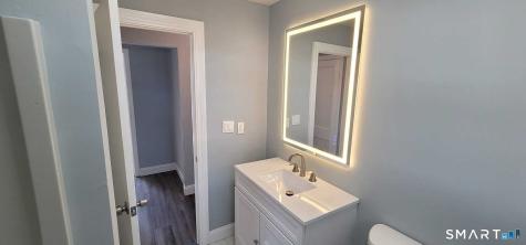 11 Vergennes Court Groton CT 06340