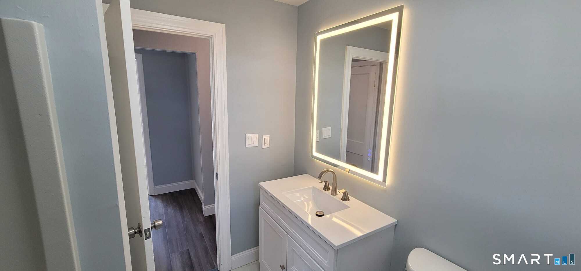 11 Vergennes Court Groton CT 06340