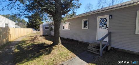 11 Vergennes Court Groton CT 06340