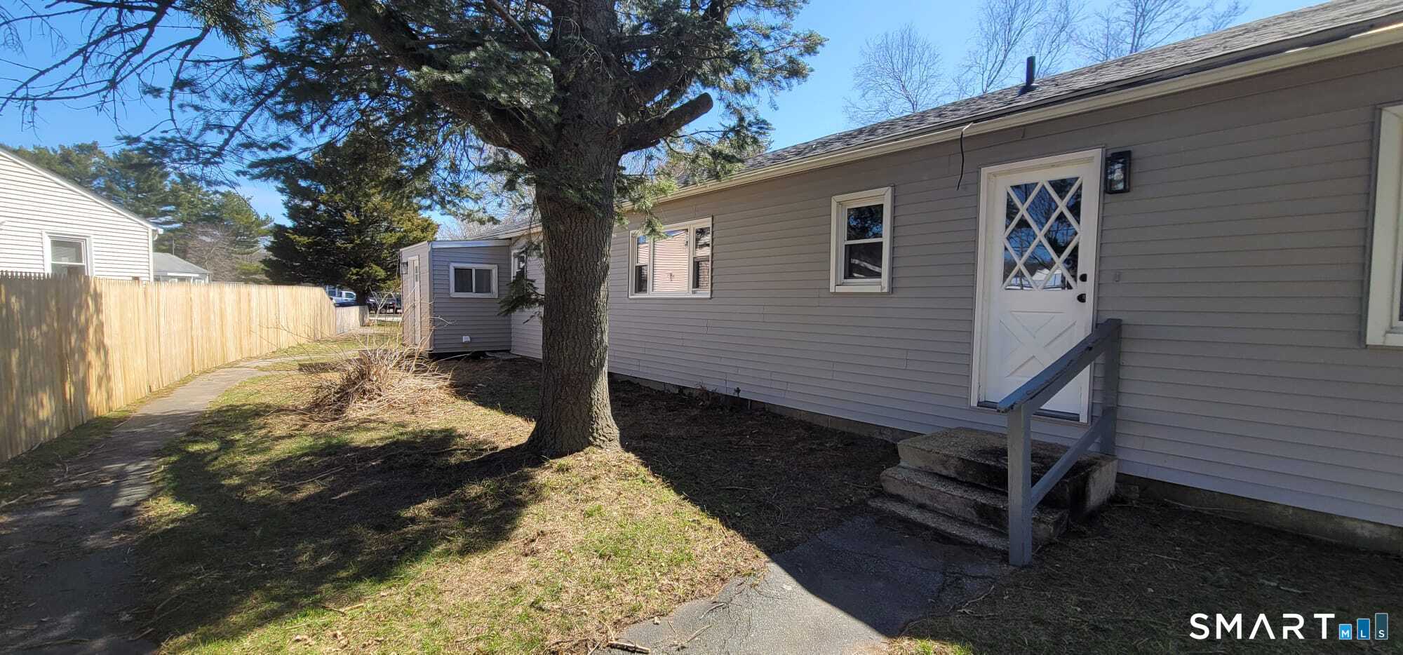 11 Vergennes Court Groton CT 06340