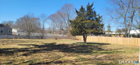 11 Vergennes Court Groton CT 06340