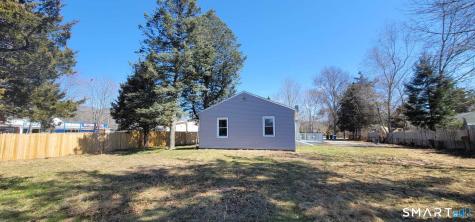 11 Vergennes Court Groton CT 06340
