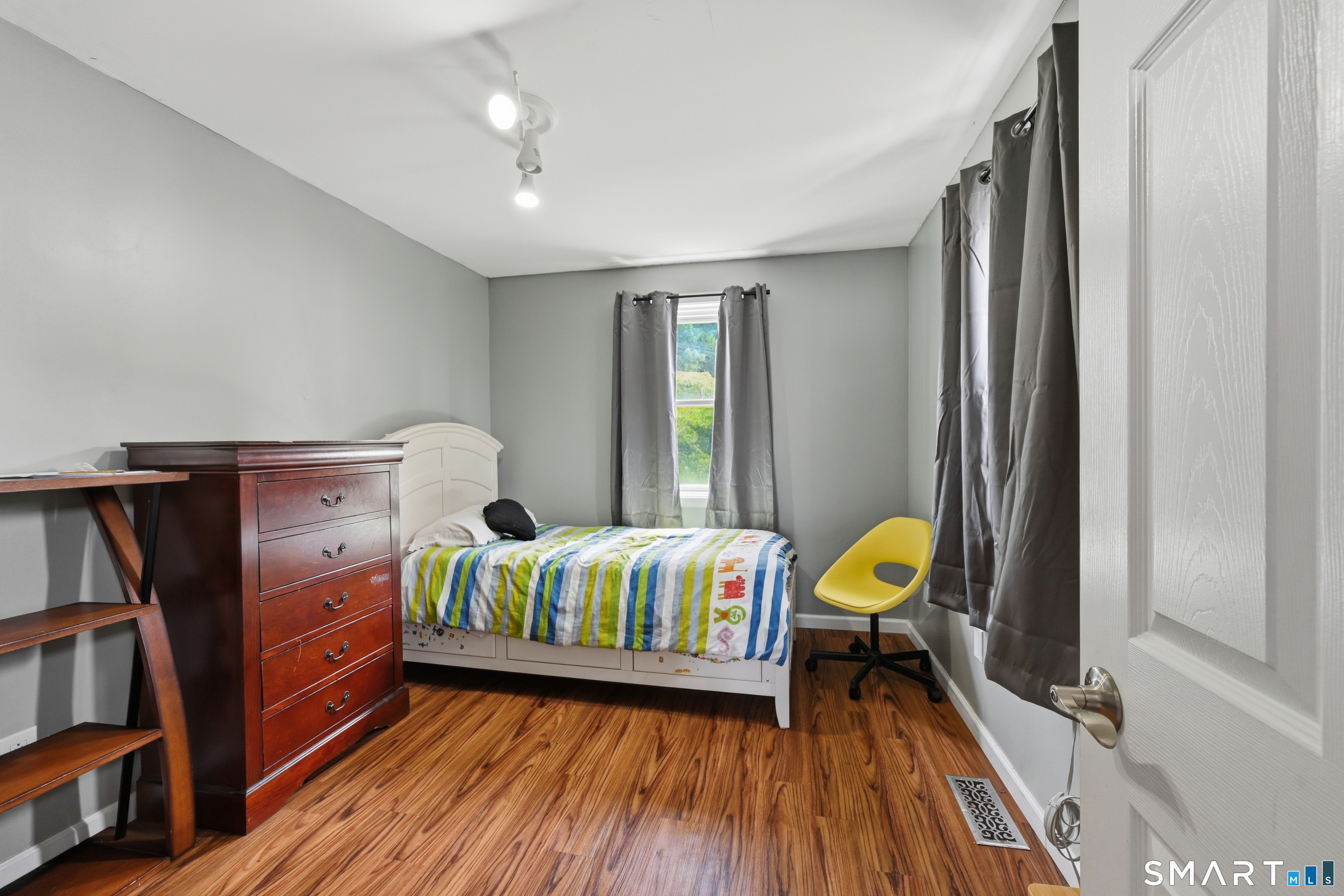 5 Victor Street East Haven CT 06512