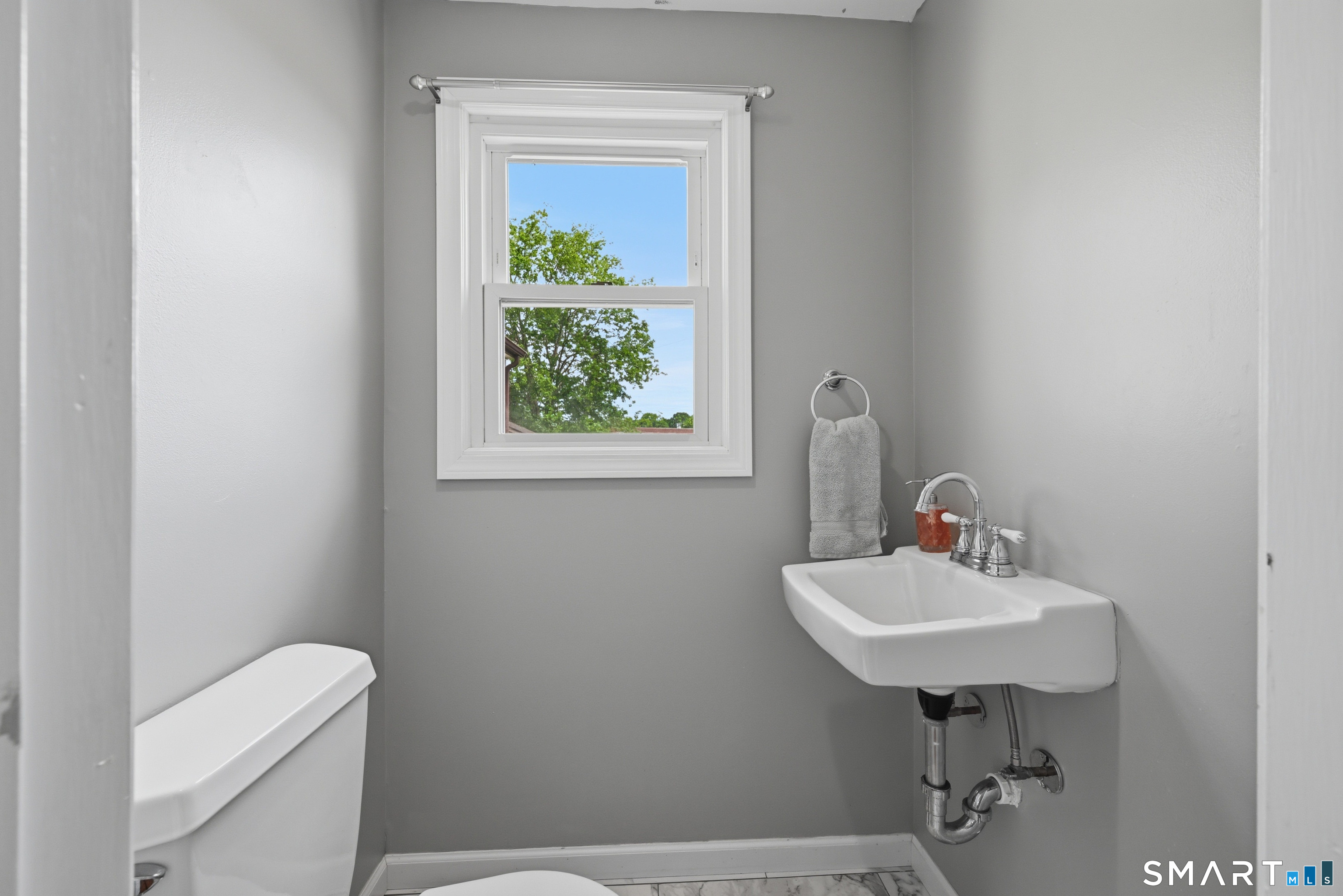 5 Victor Street East Haven CT 06512