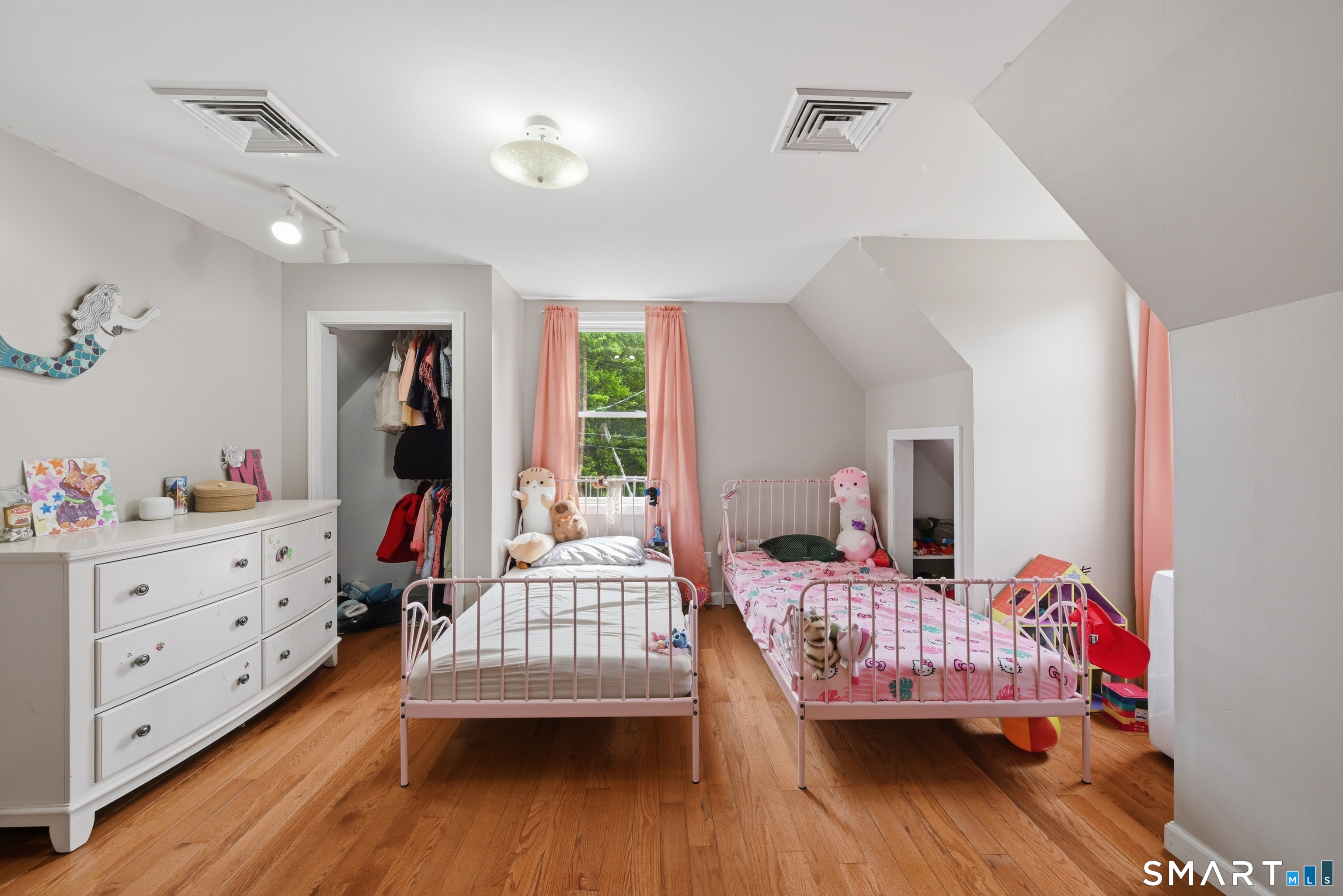 5 Victor Street East Haven CT 06512