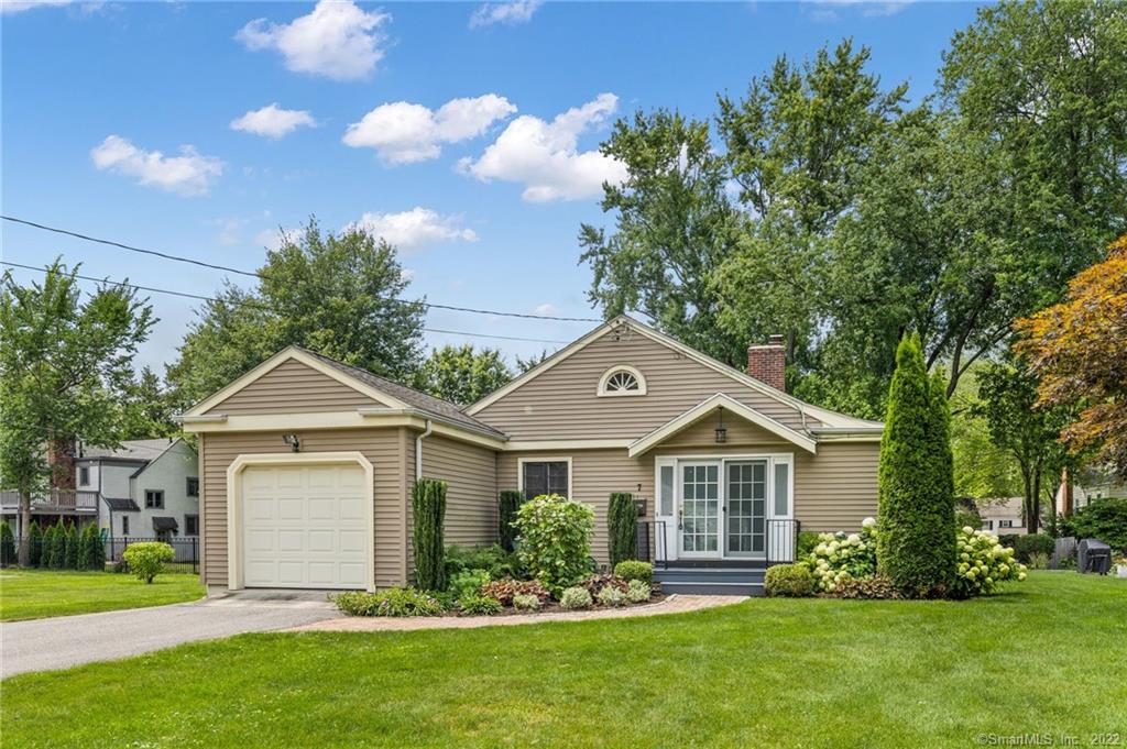 7 Pontiac Road West Hartford CT 06117
