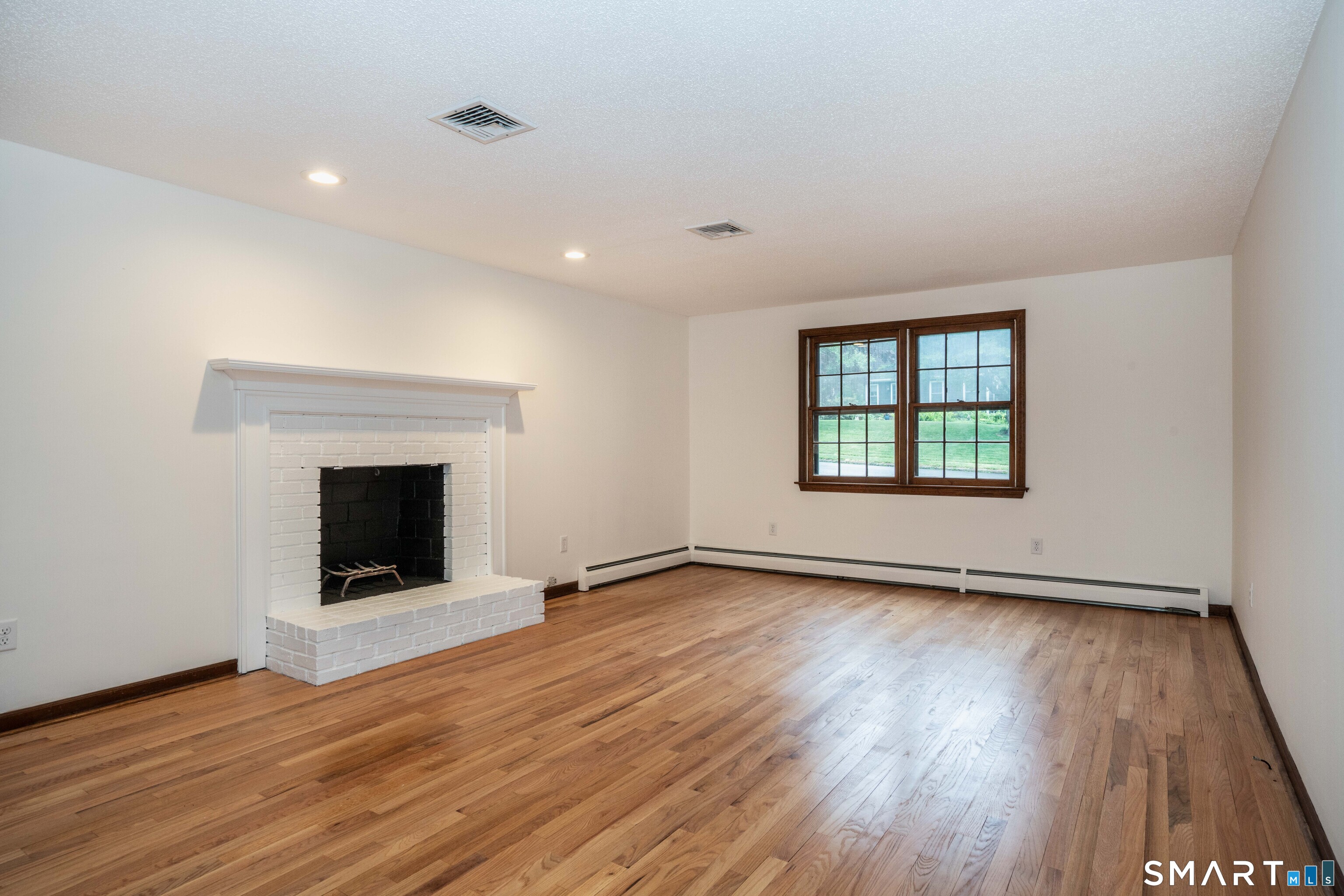 182 Valley View Road Manchester CT 06040