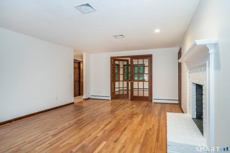 182 Valley View Road Manchester CT 06040