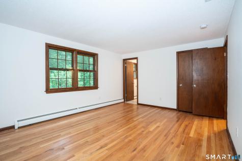 182 Valley View Road Manchester CT 06040