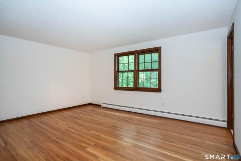 182 Valley View Road Manchester CT 06040