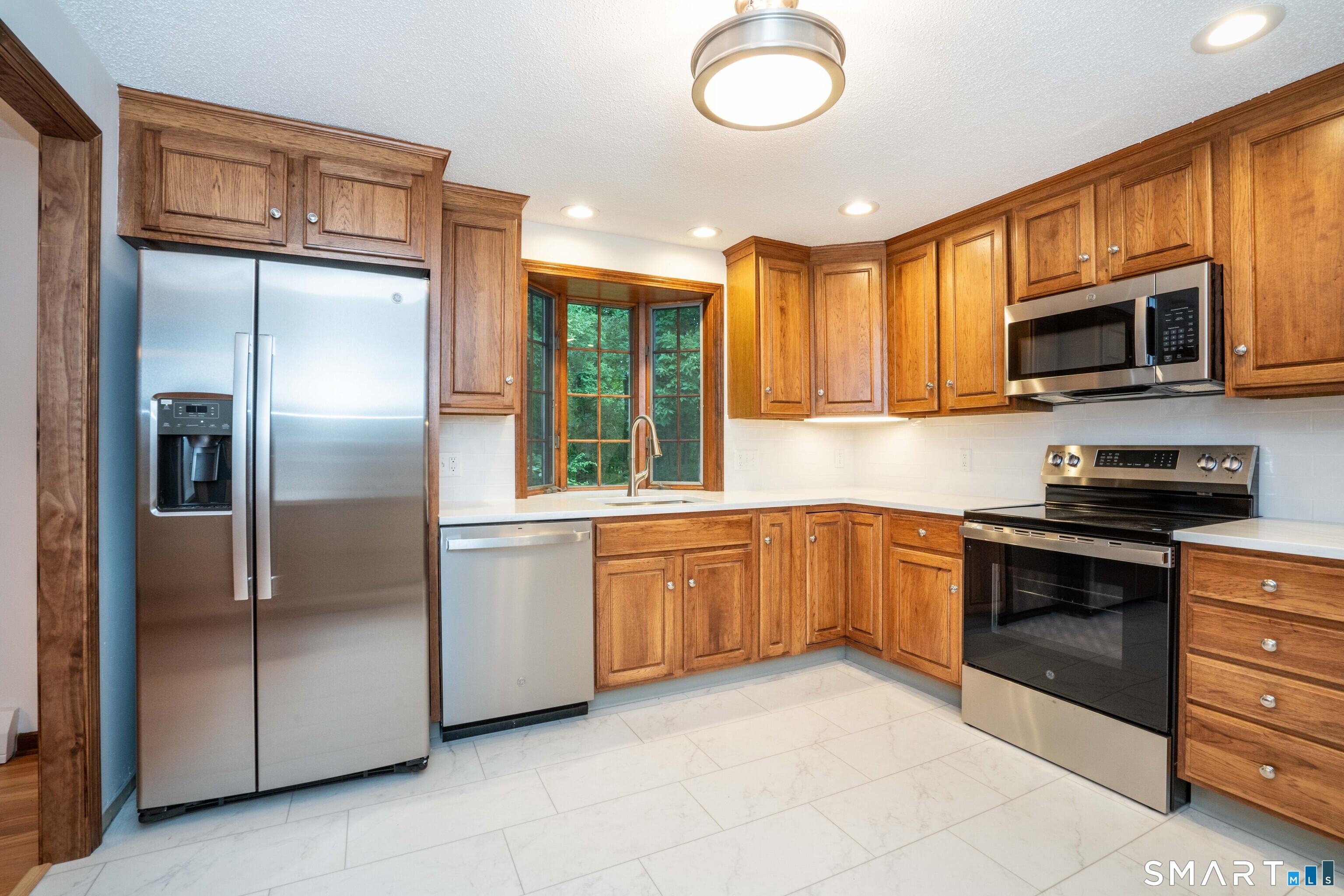 182 Valley View Road Manchester CT 06040