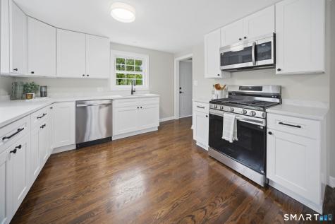 38 Saint Augustine Street West Hartford CT 06110