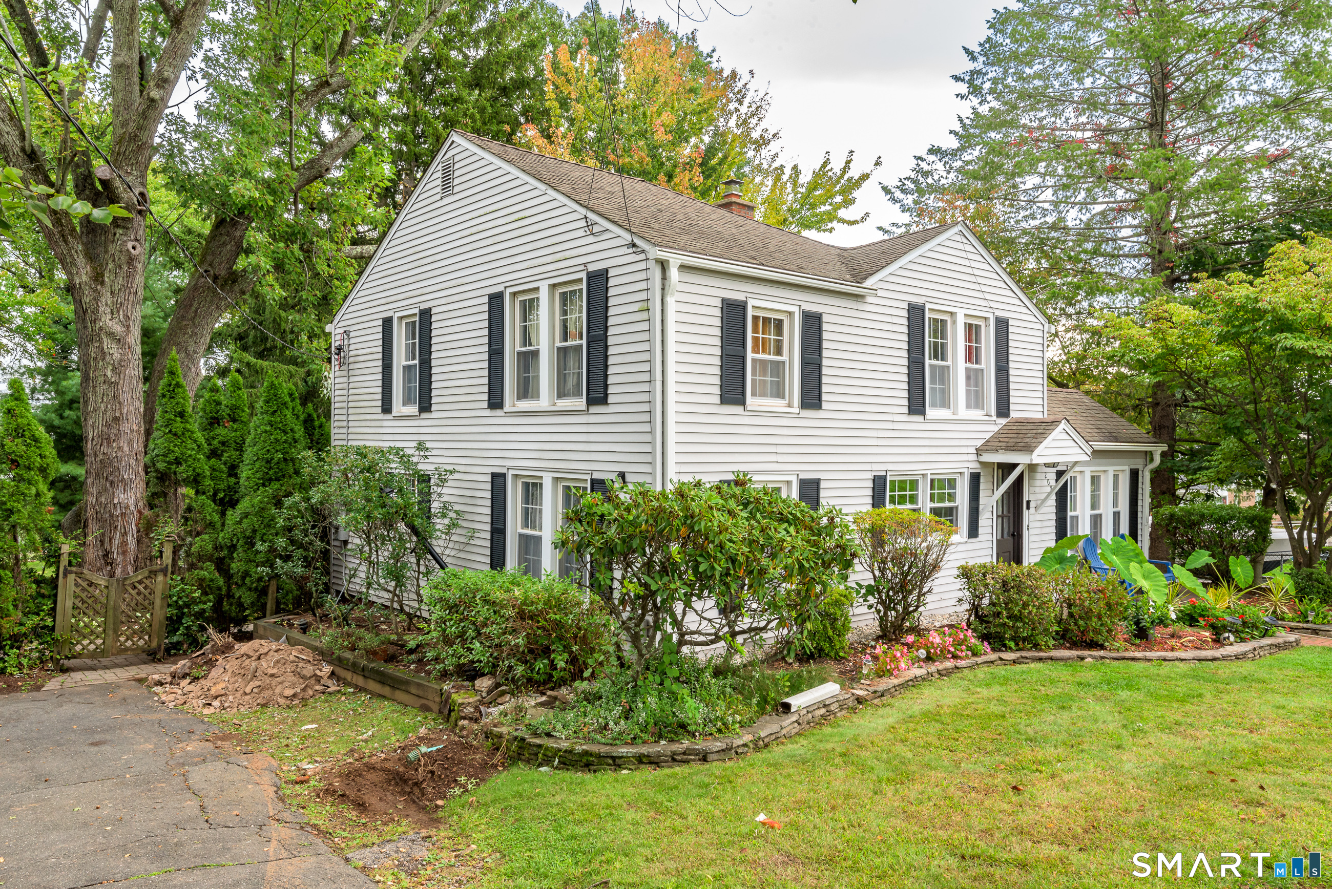 208 Thornbush Road Wethersfield CT 06109